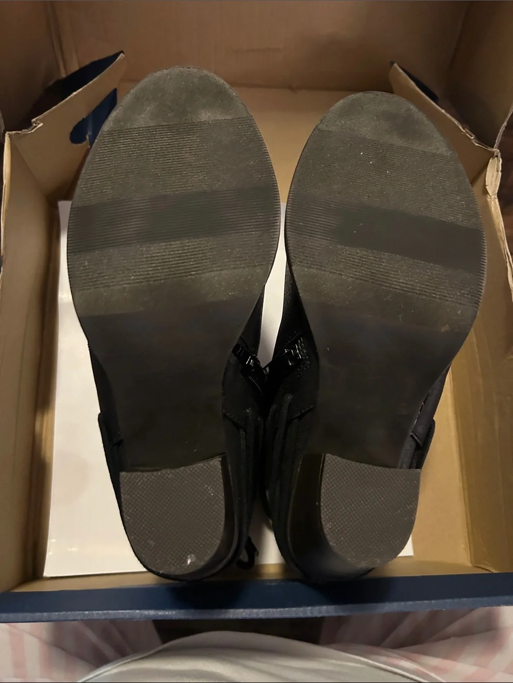 American Eagle Outfitters classic black